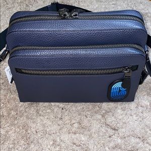 COPY - Unisex Large Coach Double Zip Purse - NWT